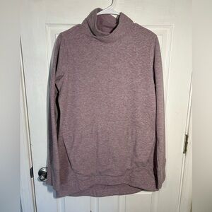 Duluth Trading Company Fleece Pullover. Heather purple. Front pouch, thumb holes